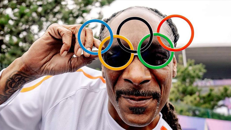  Snoop Dogg shares inside scoop on Thanksgiving plans with family: ‘I Get to Be a Character That Day’